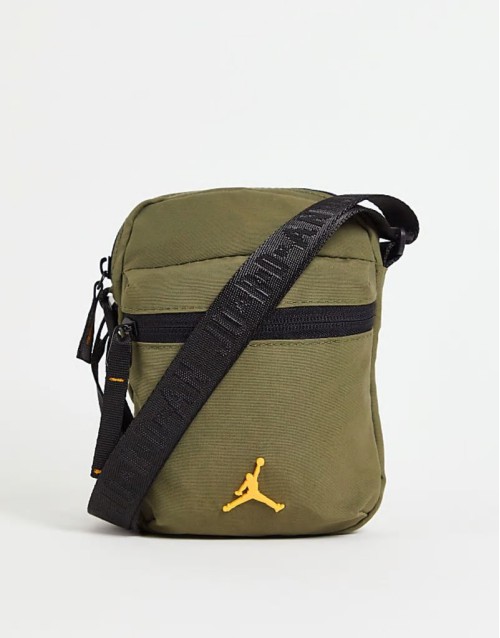 Air flight bag in khaki