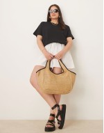 straw tote bag with pipping in natural